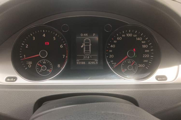 Used Volkswagen Magotan 2015 1.8TSI Advanced Model Instrument Cluster