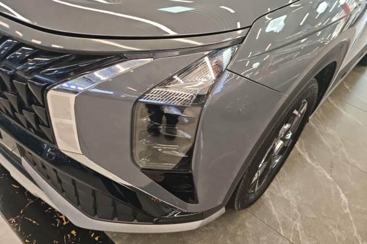 Used Hyundai ix35 2023 Musso 2.0L Deluxe Edition DLX
