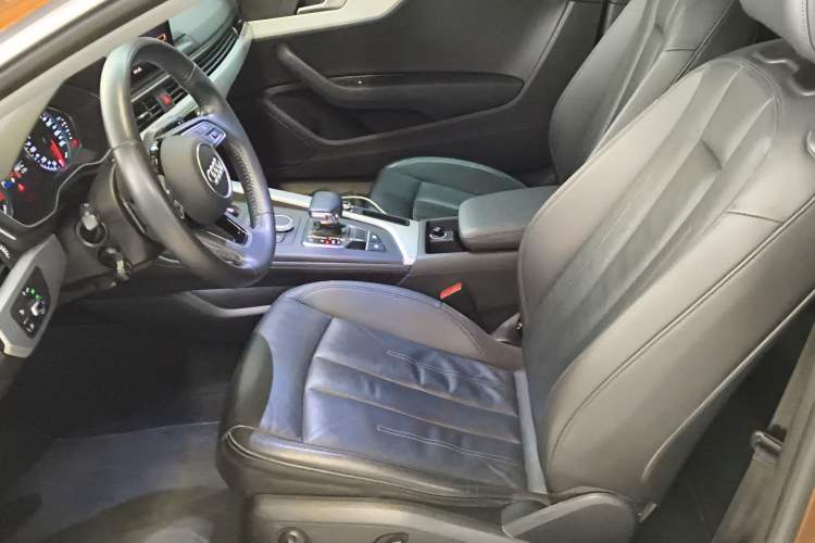 Used Audi A5 2017 Coupe 40 TFSI Fashion Model
