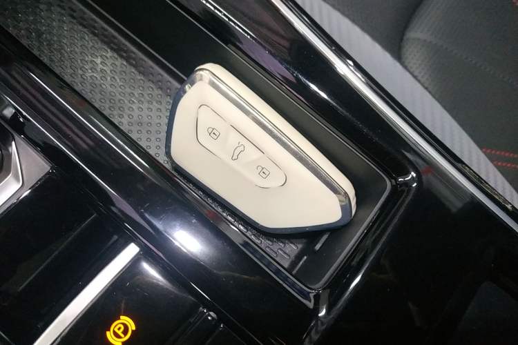 Used Volkswagen Lamando 2024 Lavida L 280TSI DSG Cool & Spicy Edition