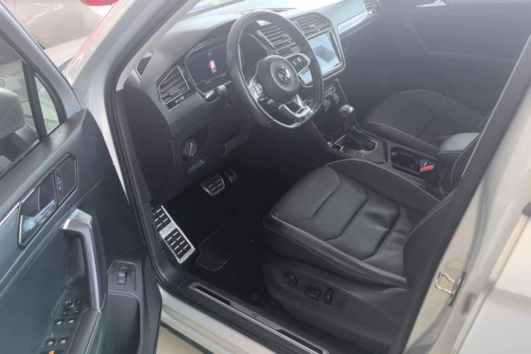 Used Volkswagen Tiguan L 2021 330TSI Automatic Two-Wheel Drive R-Line Flagship Edition Driver Seat