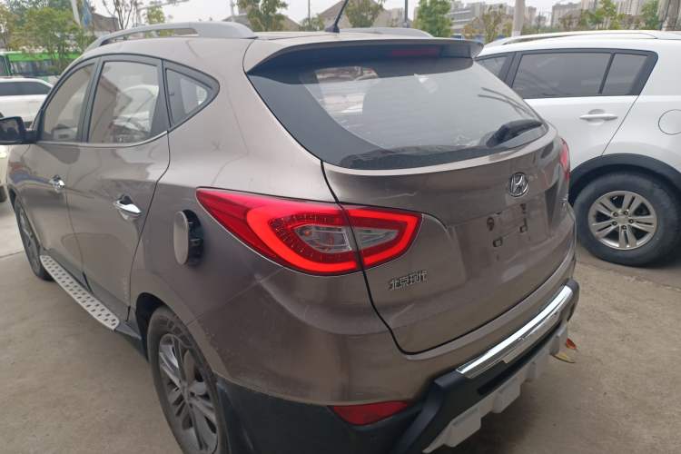 Used Hyundai ix35 2015 2.0L Automatic 2WD Smart Type China IV