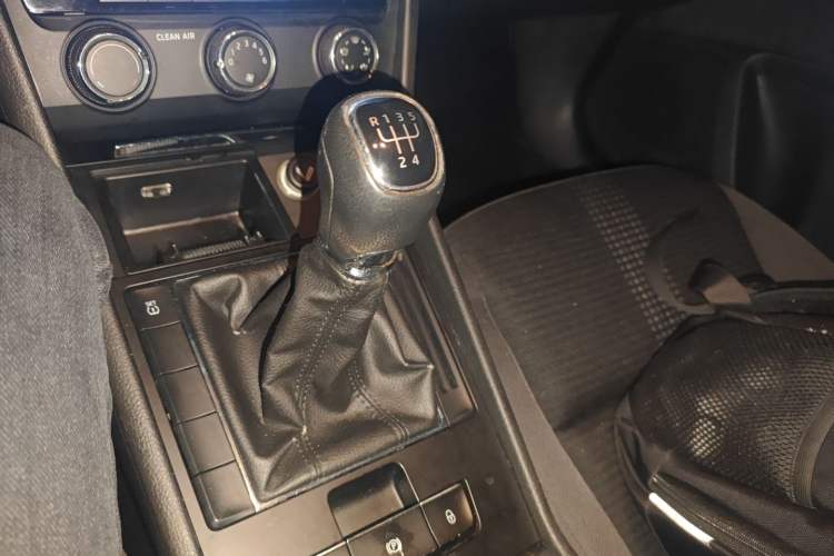 Used Skoda Superb 2016 TSI280 Manual Front-Drive Version
