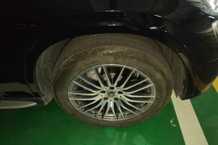 Used Mercedes-Benz GLC 2023 Refreshed GLC 300 L 4MATIC Dynamic Version 7-Seater Exterior 7