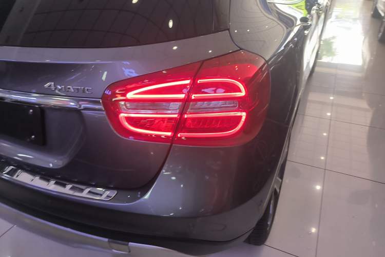 Used Mercedes-Benz GLA 2016 GLA 220 4MATIC Luxury Model Right Rear Taillight