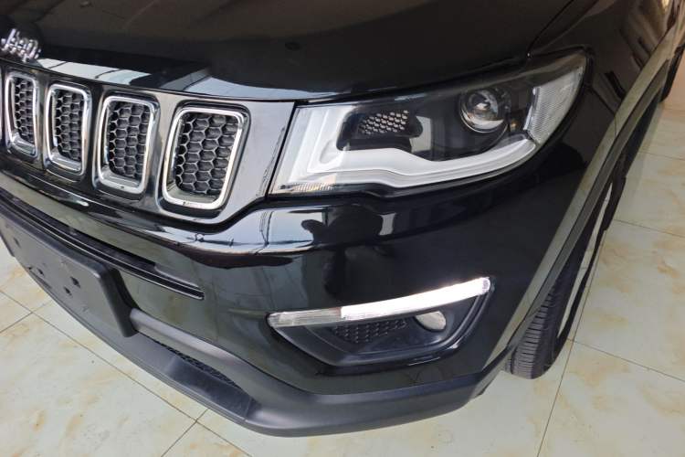 Used Jeep Compass 2017 200T Automatic Family Edition