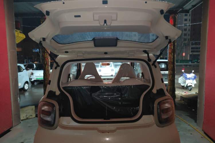 Used Bestune Pony 2026 222km Colorful Horse