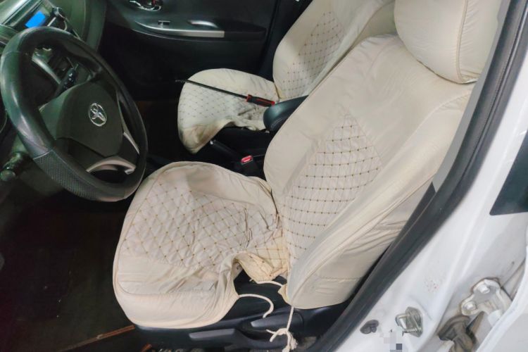 Used Toyota YARiS L Zhi Xuan 2015 1.5E Automatic Charm Edition
