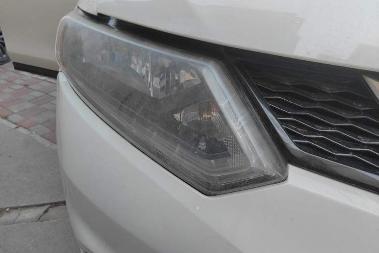 Used Nissan X-Trail 2015 2.0L CVT Comfort MAX Edition 2WD