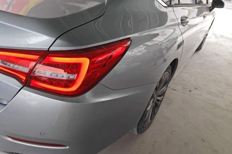 Used Hongqi H5 2020 1.8T Automatic ZhiLian QiYun Edition
