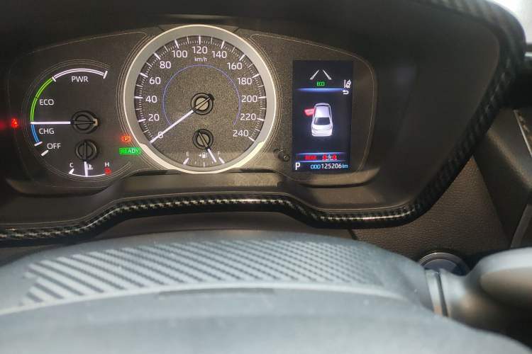 Used Toyota Corolla 2021 Dual-Motor 1.8L E-CVT Elite Edition Odometer Close Up