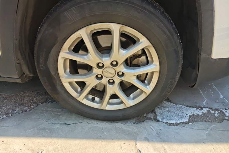 Used Jeep Cherokee 2017 2.0L Superior Edition