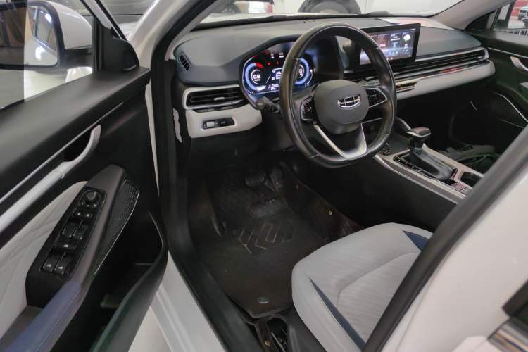 Used Geely Auto Emgrand 2022 4th Generation 1.5L CVT Flagship Model Driver Seat