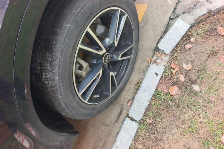 Used Audi Q5L 2021 40 TFSI Fashion Dynamic Model Right Front Wheel Hub