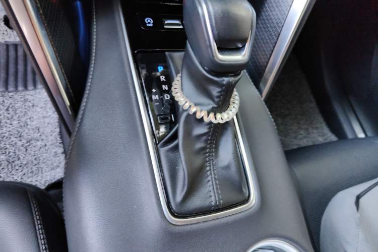 Used Toyota Venza 2022 2.0L CVT Two-Wheel Drive Prestige Edition
