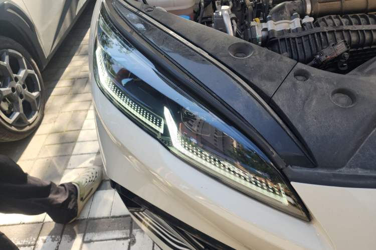 Used BYD Seal 06 New Energy 2024 DM-i 120KM Luxury Model Right Front Headlight