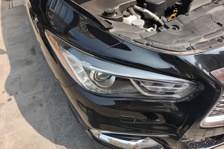 Used Infiniti QX60 2018 2.5 S/C Hybrid Two-Wheel-Drive Champion Family Edition Right Front Headlight