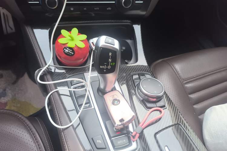 Used BMW 5 Series 2014 525Li Luxury Design Package