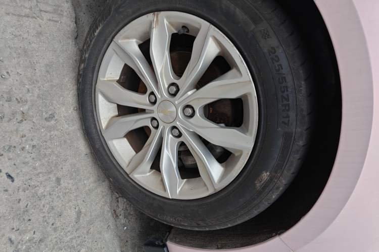 Used Chevrolet Malibu XL 2019 535T CVT Active Version Right Front Wheel Hub