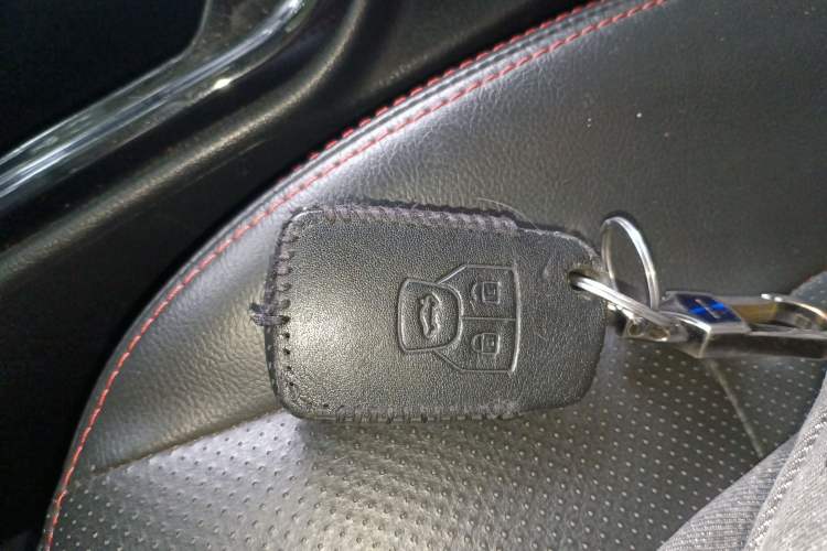 Used Geely Auto GX7 2015 Sports Edition 2.0L Automatic Prestige Model
