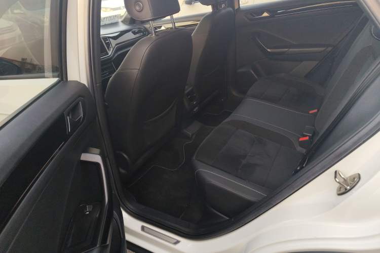 Used Volkswagen T-ROC 2020 280TSI DSG Two-Wheel-Drive Luxury Version
