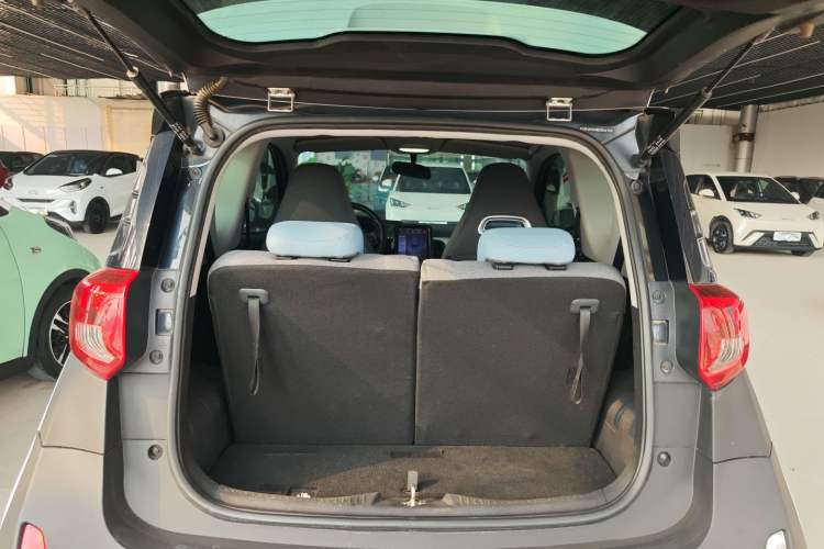 Used Chery QQ Little Ant 2022 Restyled Version Sweet Pink Edition Half-Sugar Version 30.6 kWh 30 kW 301 km Trunk