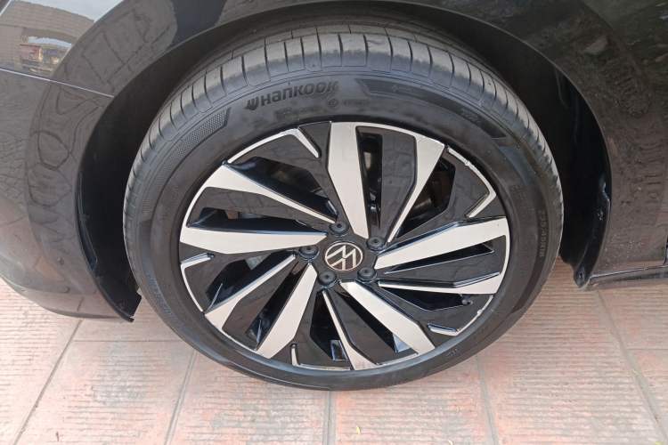 Used Volkswagen Passat 2024 380TSI Dragon Edition
