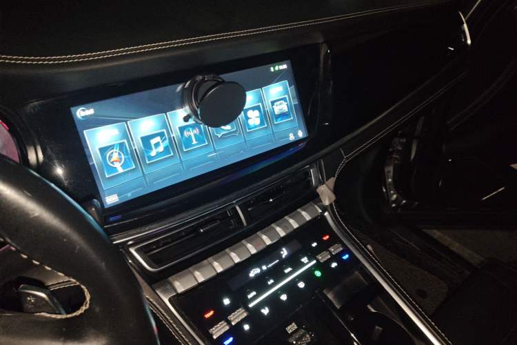 Used CHANGAN CS85 COUPE 2019 1.5T DCT Dynamic Version China VI Standard
