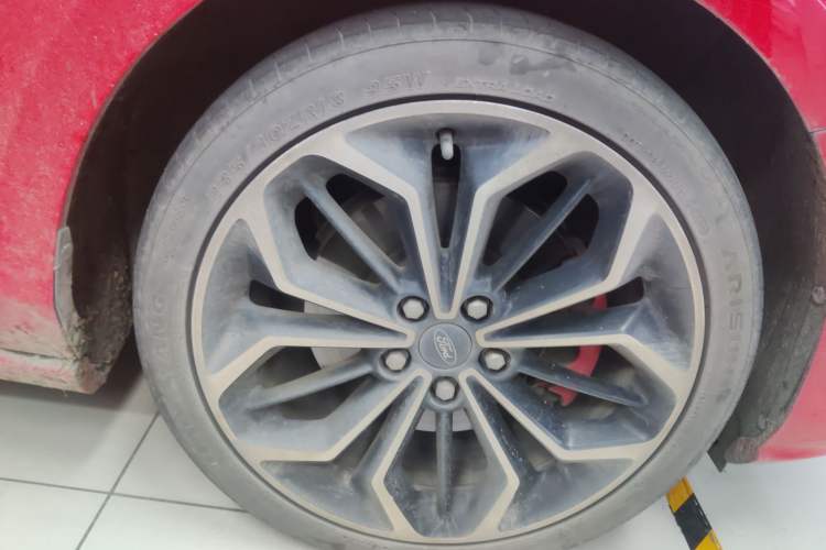 Used Ford Focus 2020 Hatchback EcoBoost 180 Automatic ST Line Right Front Wheel Hub