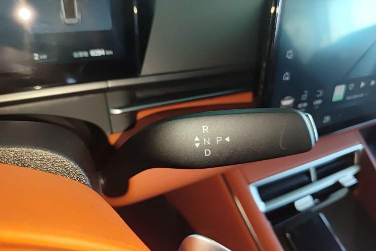 Used BYD Tang L 2025 DM 215KM LiDAR Flagship Model
