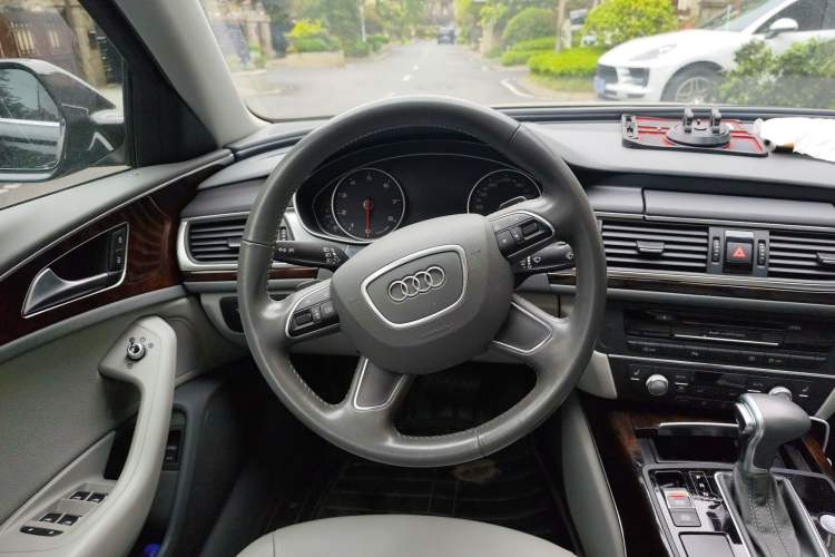 Used Audi A6L 2015 30 FSI Millionth Anniversary Comfort Model