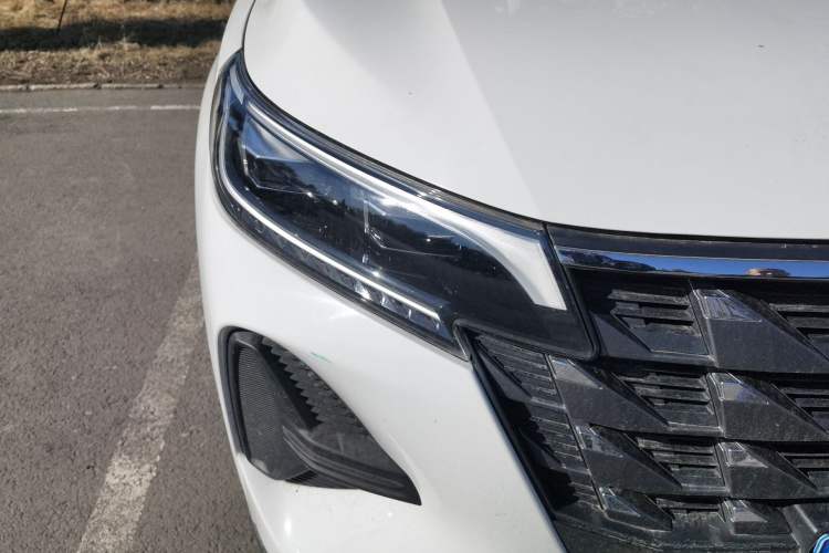 Used GAC Trumpchi GS4 2022 270T Automatic Smart Drive Navigation Edition (Upgraded Version) Right Front Headlight