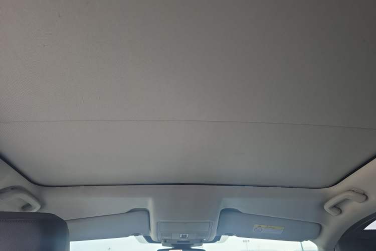 Used Land Rover Discovery Sport 2018 240 PS SE Version