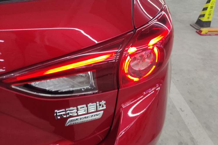 Used Mazda Mazda 3 Axela 2017 Hatchback 2.0L Automatic Sport Model China V Emission Standard