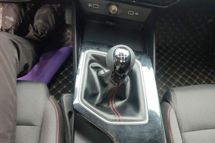 Used MG 5 2023 180 DVVT Manual Fashion Edition
