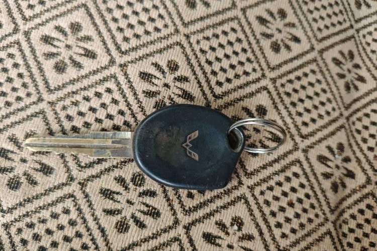 Used Wuling Rongguang 2011 1.2L Base Version
