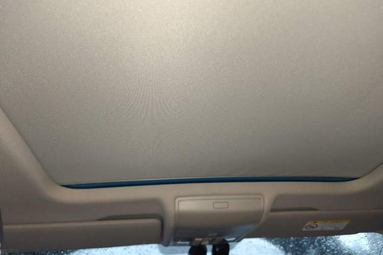 Used Volkswagen Tiguan L 2021 330TSI Automatic Two-Wheel Drive Smart Edition