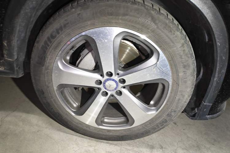 Used Mercedes-Benz GLC 2017 GLC 260 4MATIC Luxury Model
