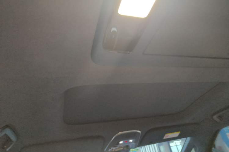 Used Zeekr 009 2024 7-Seater Walk-Through Version Four-Wheel Drive 108 kWh