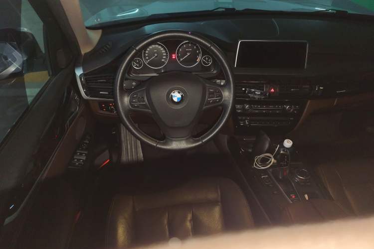 Used BMW X5 2015 xDrive28i