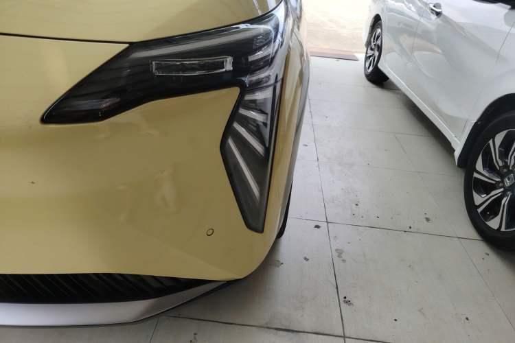 Used AION Y 2022 Plus 70 Tech Edition