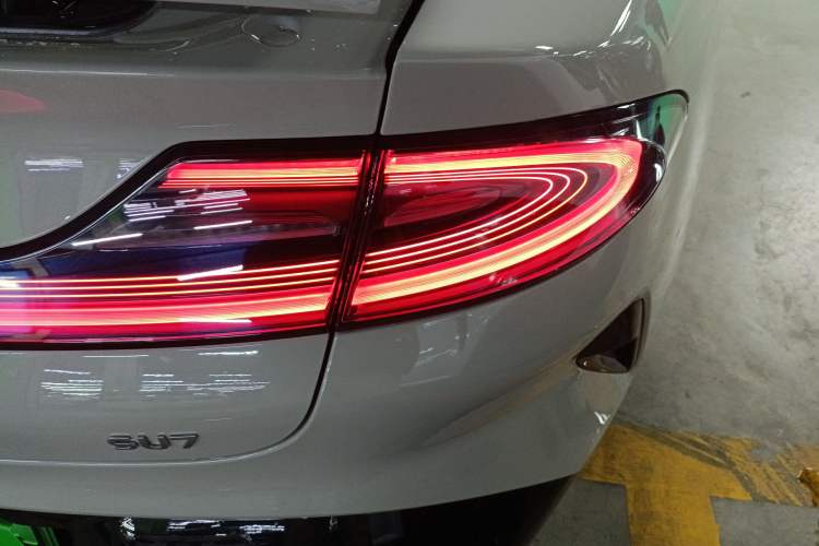 Used Xiaomi Auto SU7 2024 Rear-Drive Ultra-Long Range Advanced Pro-Level Intelligent Driving Version