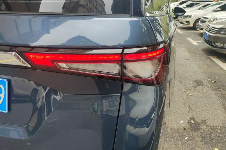 Used Wuling Jiachen 2022 1.5T CVT Smart Luxury Version
