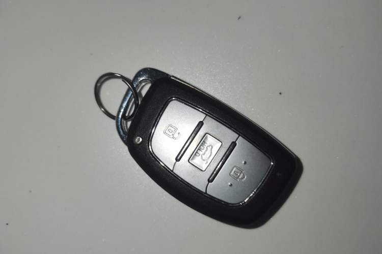 Used Hyundai Tucson 2018 1.6T Dual-Clutch Two-Wheel Drive 15th Anniversary Special Edition
