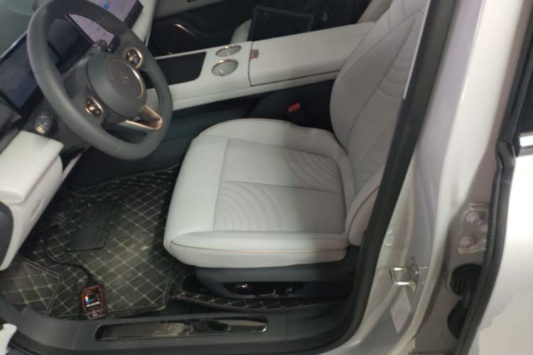 Used Baojun Enjoy 2025 Plug-in Hybrid 140km Luxury Edition Left Front Seat