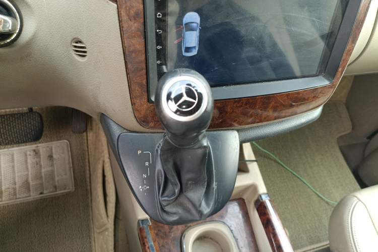 Used Mercedes-Benz Viano 2010 2.5L Prestige Edition