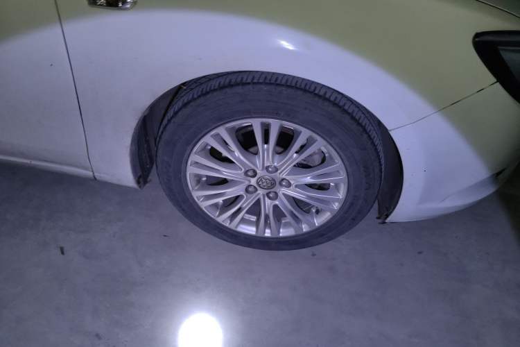 Used Buick GT 2016 15N Automatic Elite Edition Right Front Wheel Hub