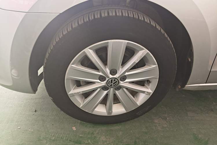 Used Volkswagen Jetta 2015 Zhihui Edition 1.4L Manual Comfort Model