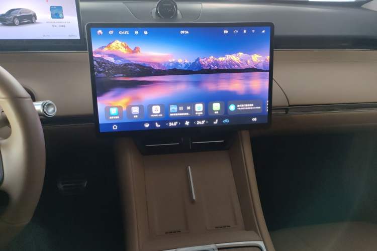 Used Hima Luxeed R7 2024 All-Electric 736 km Ultra