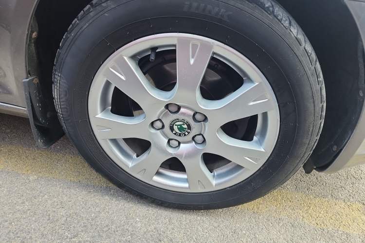 Used Skoda Octavia 2012 2.0L Automatic Yijie Version
